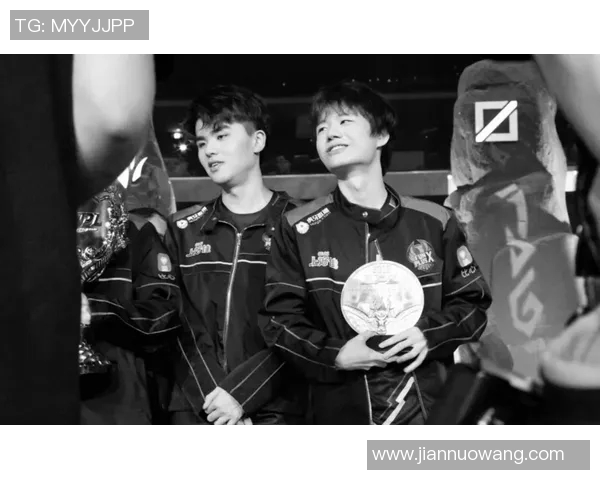 挑战者杯特别报道FPX战队的拼搏历程与荣耀之路